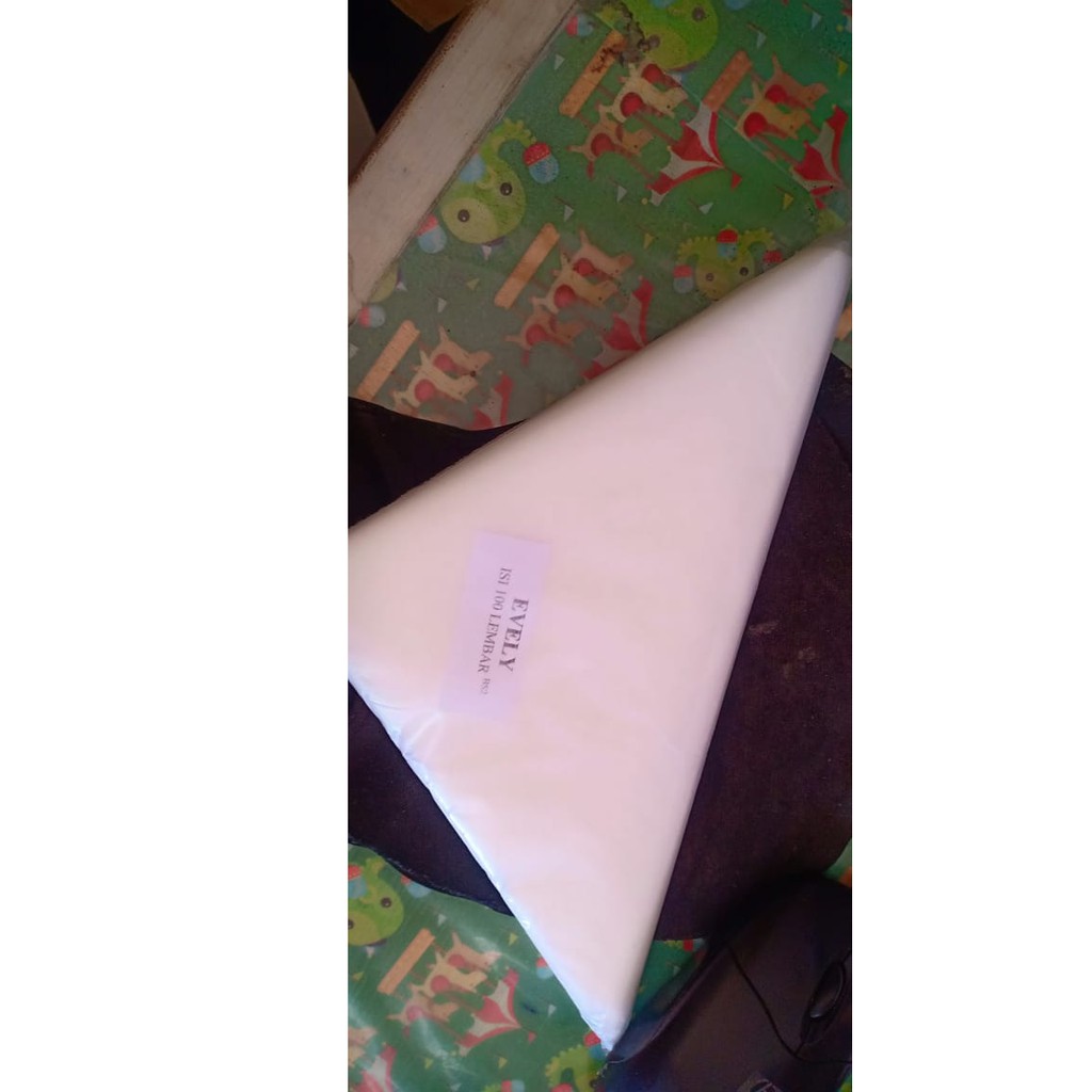 

Plastik Segitiga Isi 12