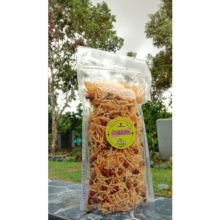 

Kering kentang teri kacang pedas 300gram serundeng kentang