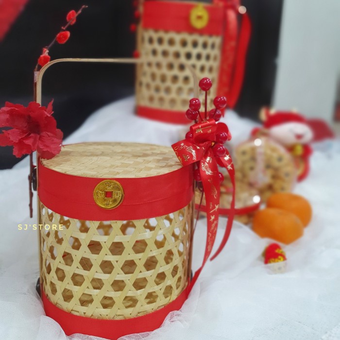 

Box hampers imlek keranjang unik 2021
