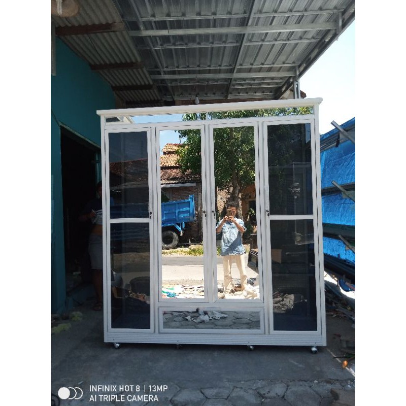 lemari pakaian kaca pintu 4 / almari pakaian kaca alumunium model baru anti rayap
