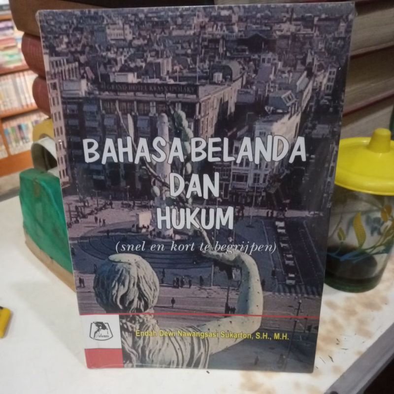 Buku Bahasa Belanda dan Hukum