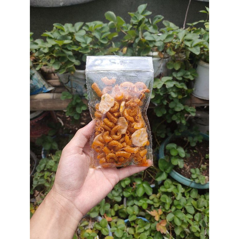 makroni bantat.250 gr..harga  13500.krupuk bantat