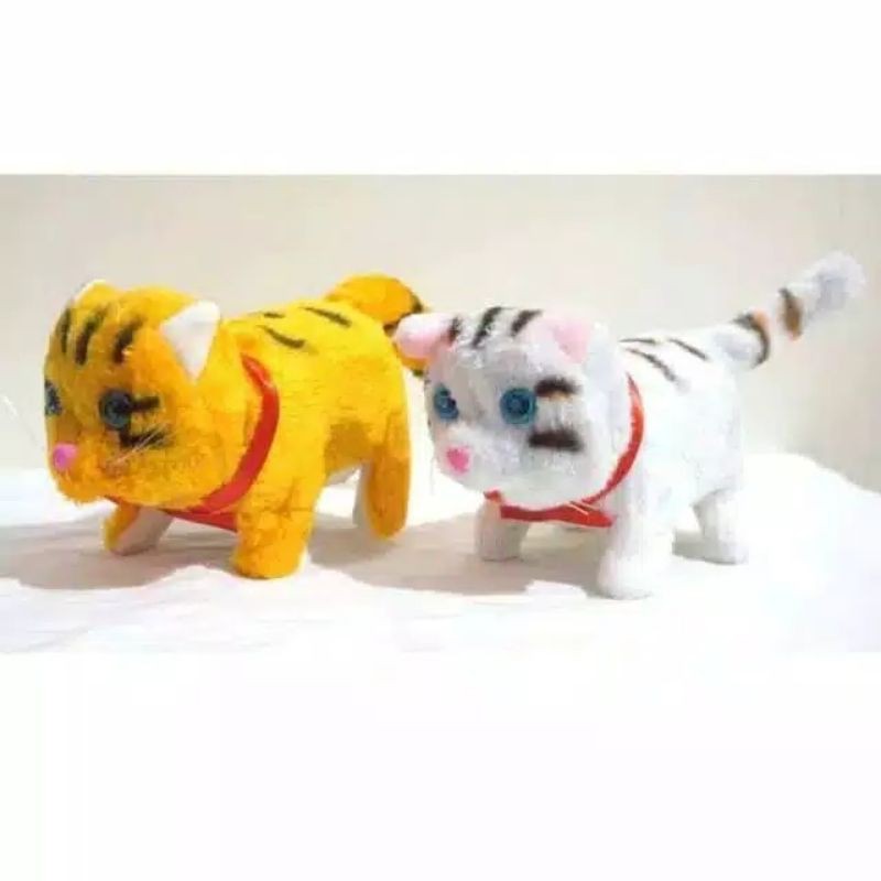 boneka kucing anjing berjalan