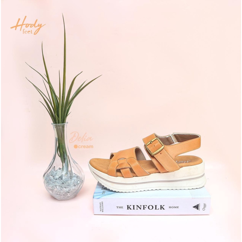 Sepatu Sandal Delia Shoes by Hody
