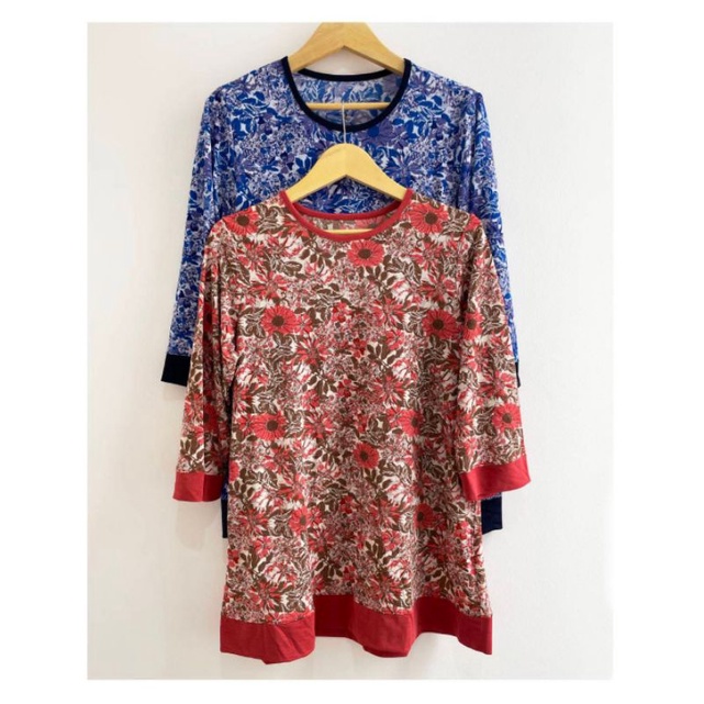 Uniqlo floral stretch jersey blouse