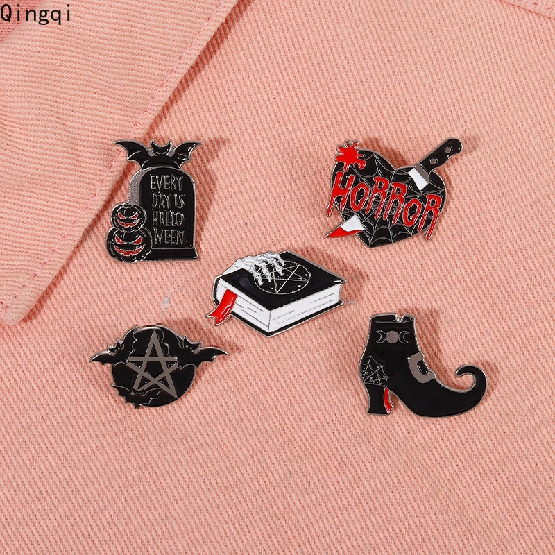 Punk Mantra Penyihir Horor Enamel Pin Bros Lencana Gothic Gelap Perhiasan Halloween Kerah Pin Hadiah