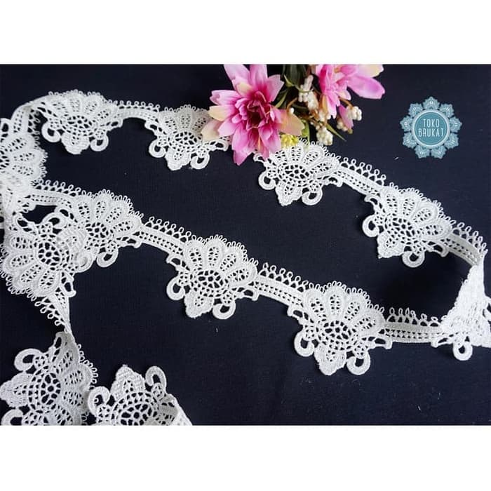 Kain Renda Bordir Giper - Bunga Kecil - 05776 (L :-/+ 5 cm)