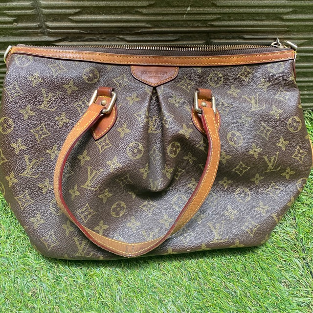 LV Preloved