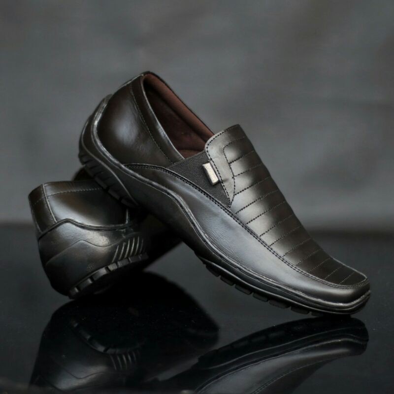Sepatu Pantofel Formal Kerja Kantor Kulit Asli Pria Cevany Corza Fantofel Pantopel Casual