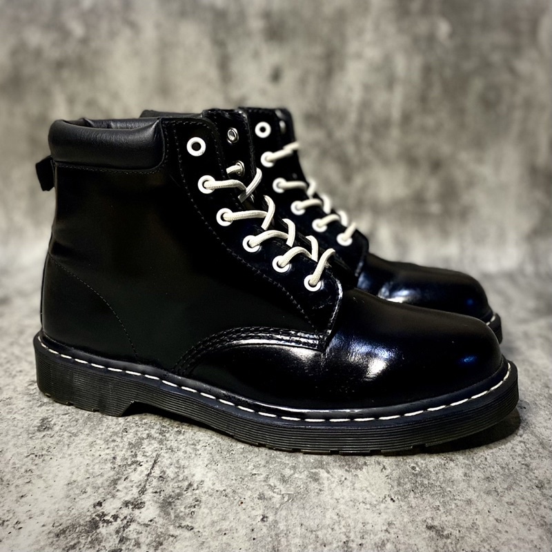 Dr . Martens 939 white stitch ( dr martens docmart 1461 1460 1010 101 3989 brogues wingtip adrian ta