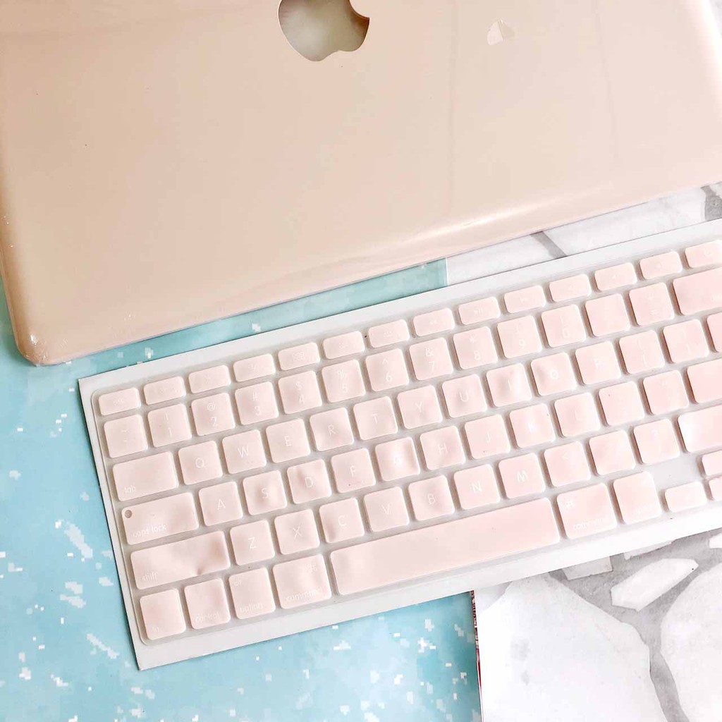 PAKET CASE MACBOOK PASTEL BABYPINK &amp; KEYBOARD &amp; DUST PLUG BABYPINK NEW AIR PRO RETINA 11 12 13 14 15 16 INCH NON /  WITH CD ROOM / TOUCHBAR / TOUCH ID / M1 2020 2021 2022