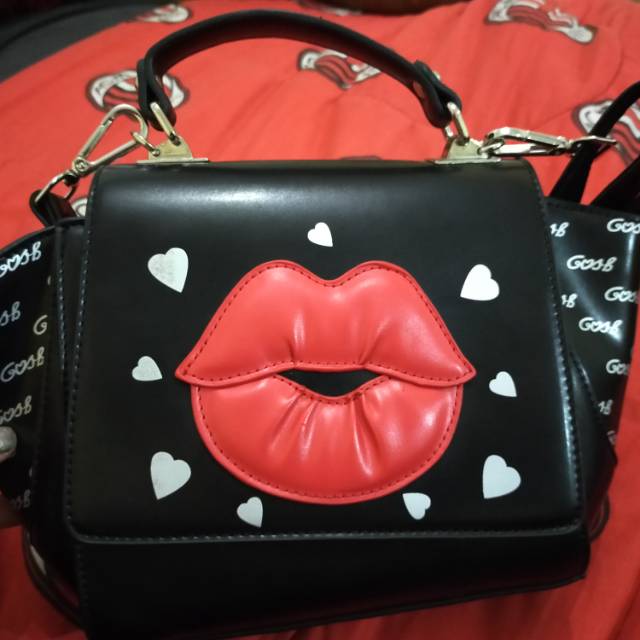 Tas gosh pl like new