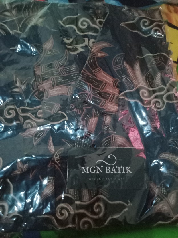 Kemeja Batik Slimfit High Quality Lengan Panjang Atasan Pria