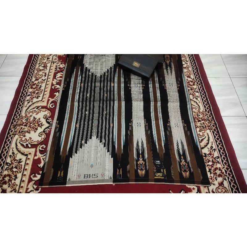 BHS SGC FS HITAM MOTIF LANGKA(LIKE NEW)
