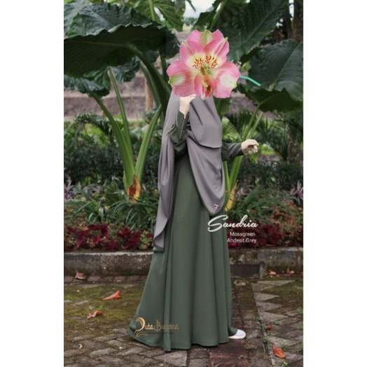 SET SYAR'I SANDRIA BY. DUTA BUSANA