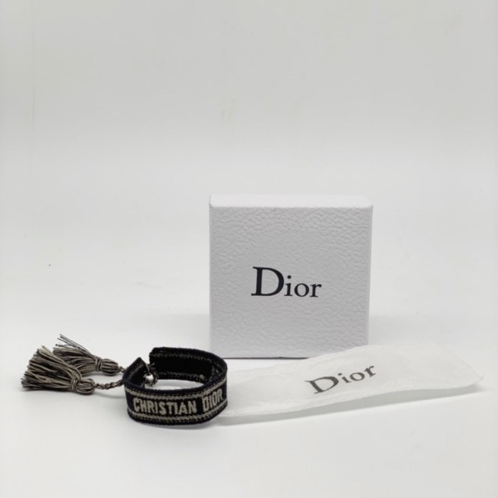 Harga shop bracelet dior