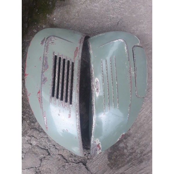 PENUTUP MESIN / BAGASI VESPA / TEPONG ORIGINAL VESPA SUPER WARNA ORIGINAL GREEN/HIJAU