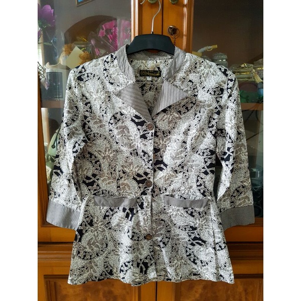 Preloved Batik Wanita Arjuna Weda