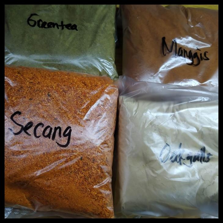 

TERBARUU!! PAKET ZAT WARNA ALAM/PAKET ZWA/PEWARNA ALAM ECOPRINT DAN BATIK SALE