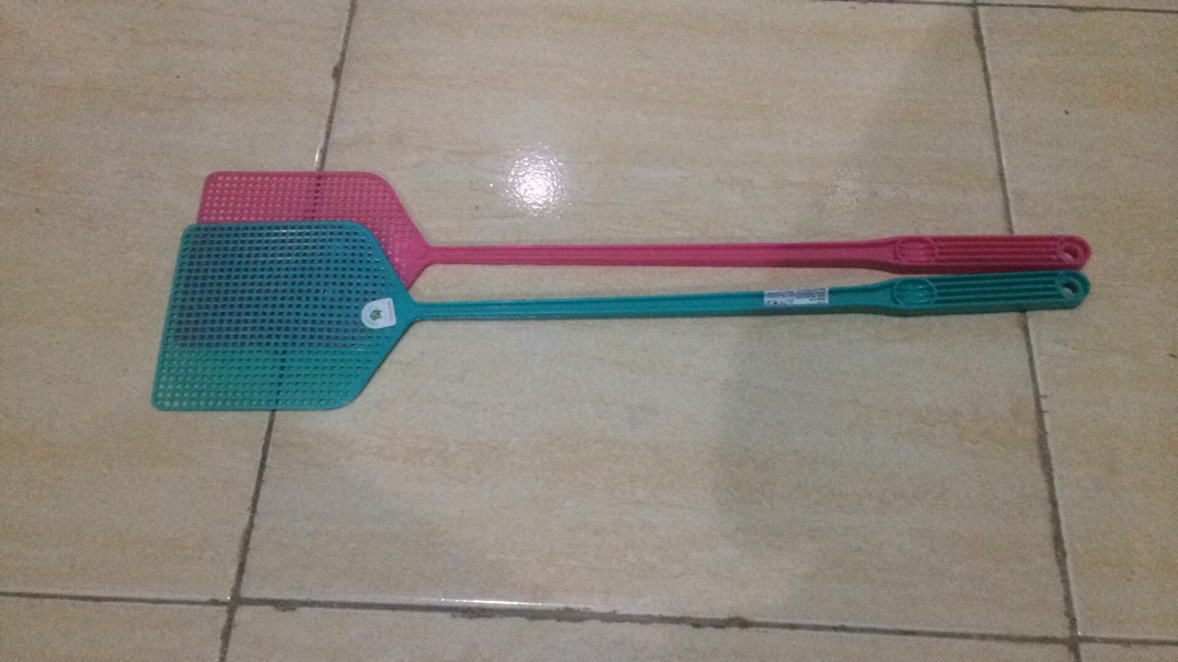 Batamgrosir.id | Tepukan Lalat - Raket Lalat - Alat Usir Lalat Green Leaf 3100
