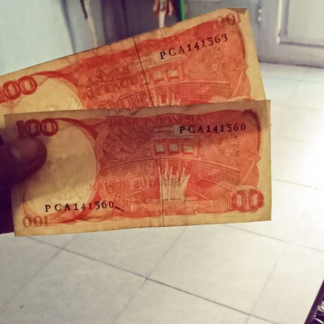 Uang 100 thun 1964 ,uang sukarno19 84