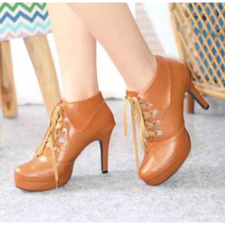 Sepatu Boots Wanita Tinggi 10cm