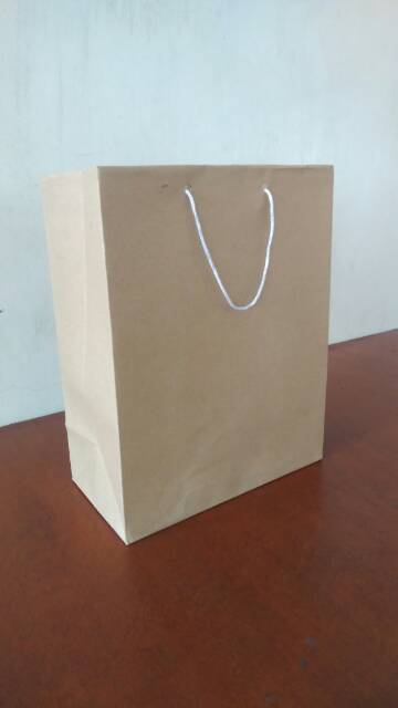 Paper bag/ tas kertas (20x10x25)(0112)