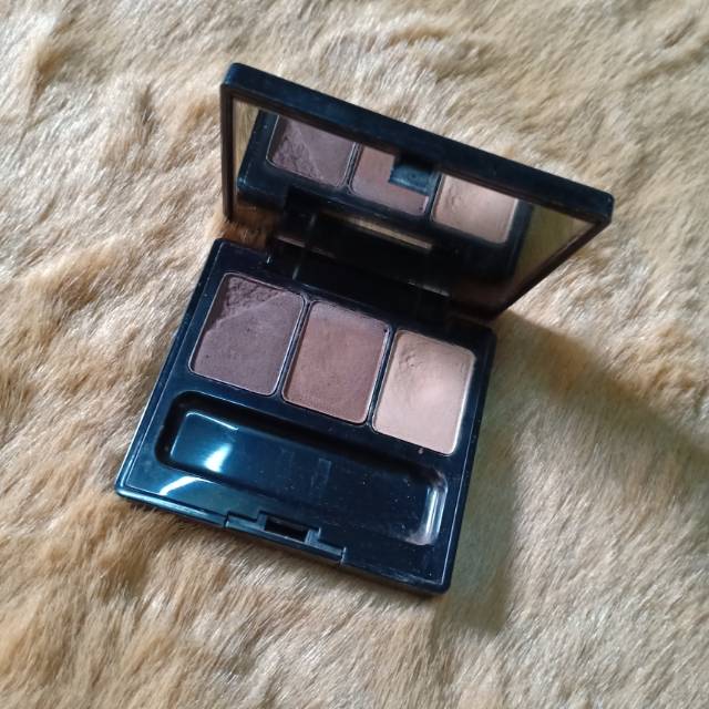 Preloved make over eyeshadow