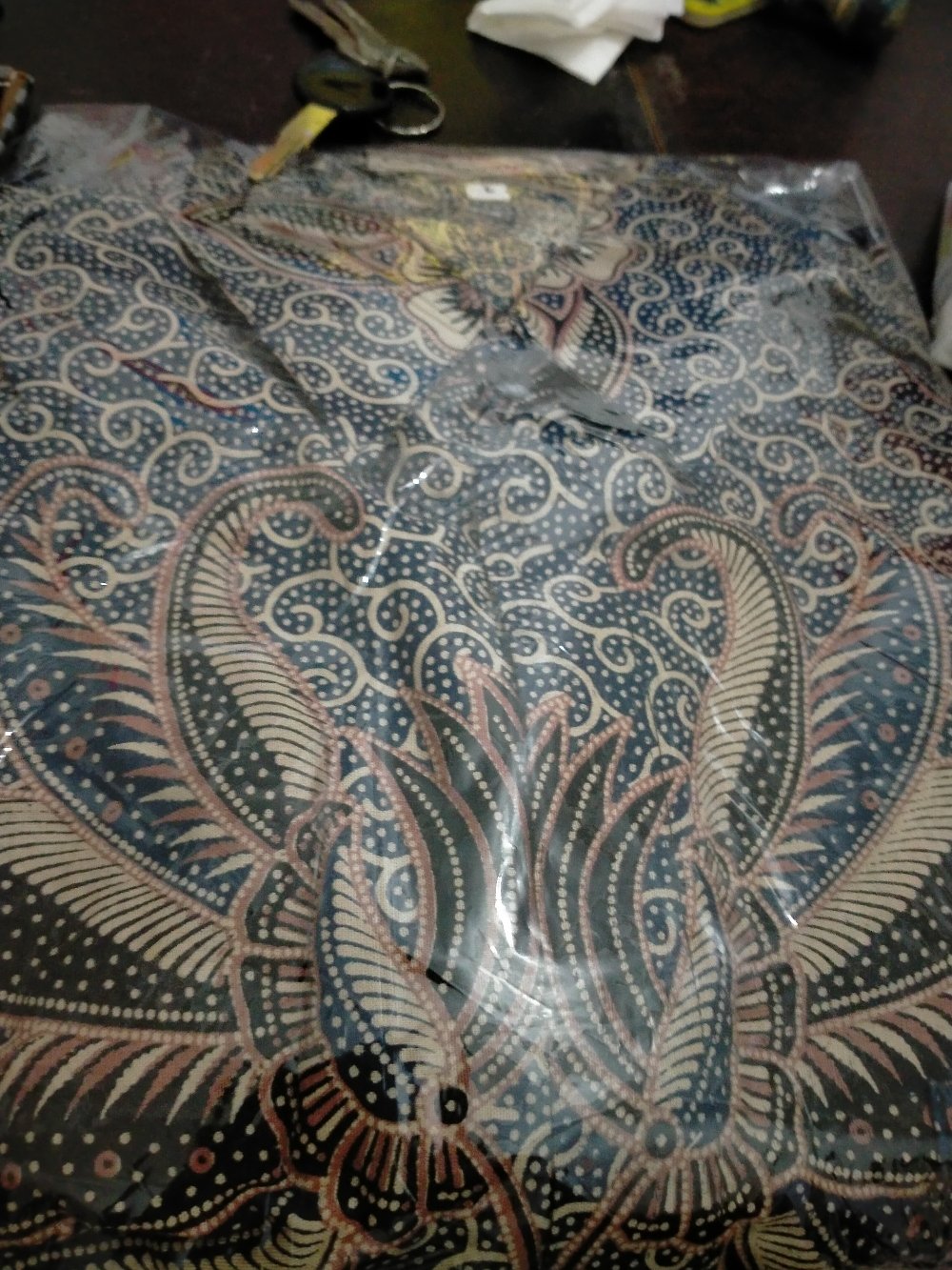 Batik Myrna - Kemeja Batik Lengan Panjang Pria Atasan Ceplok Navy