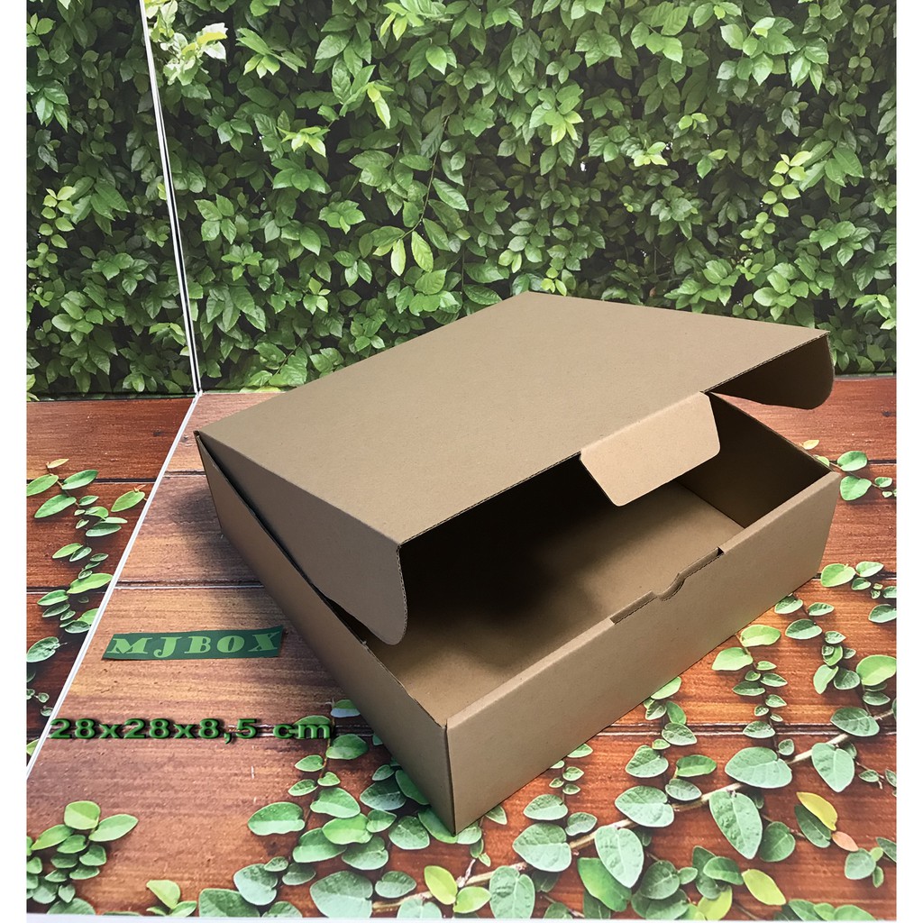 

Kardus Uk. 28x28x8,5 cm......Die cut untuk packing aksesoris dll, model box pizza