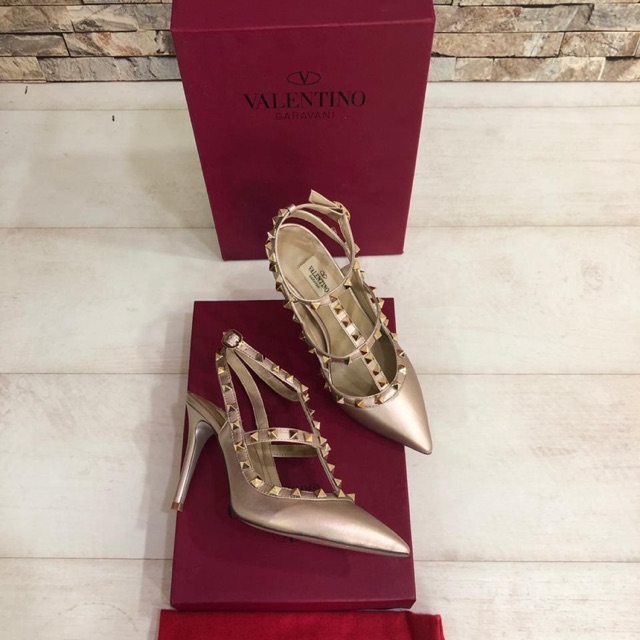 valentino rose gold rockstud