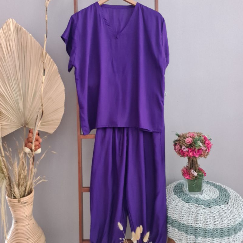 Setelan One set Alicia jogger polos Wanita-Purple