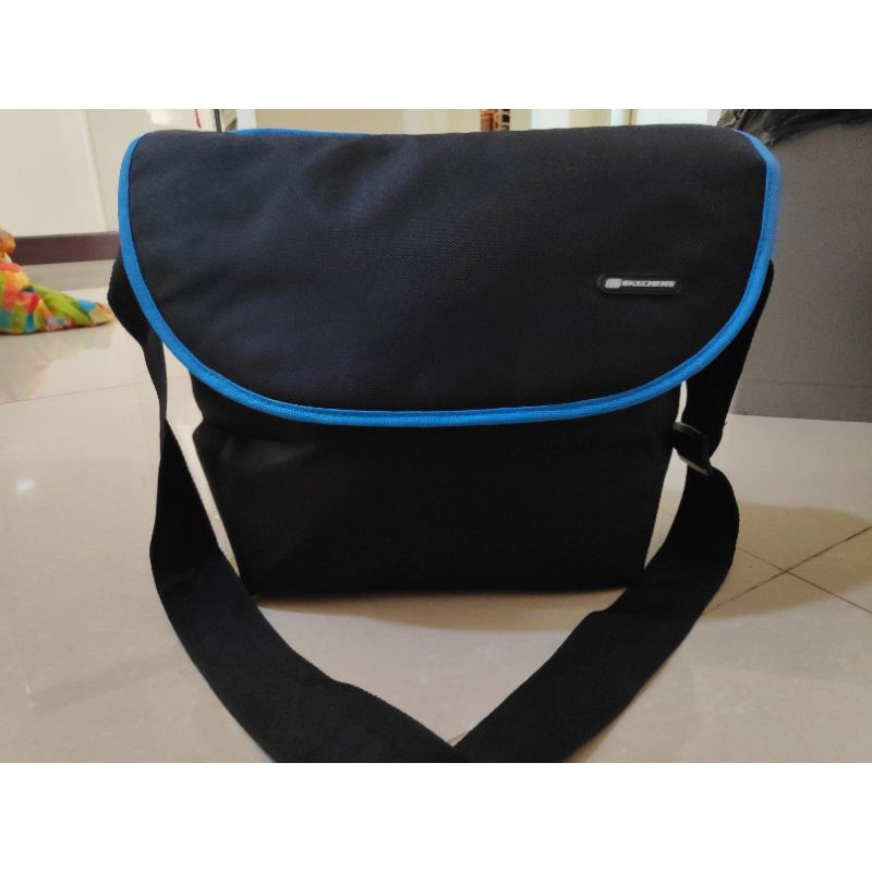tas selempang skechers