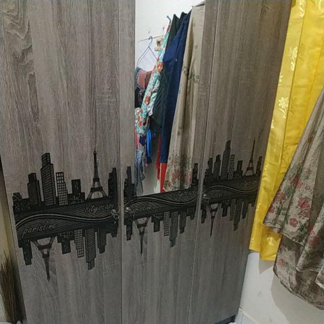 Lemari Pakaian 3 Pintu Cermin Lpp 32 P