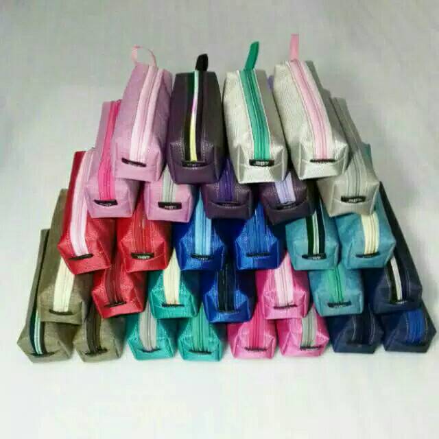 

Tempat pensil polos zaa