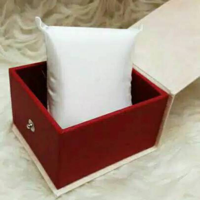 BOX JAM TANGAN KOTAK JAM TANGAN TEMPAT JAM WADAH JAM KOTAK KANCING BOX KANCING