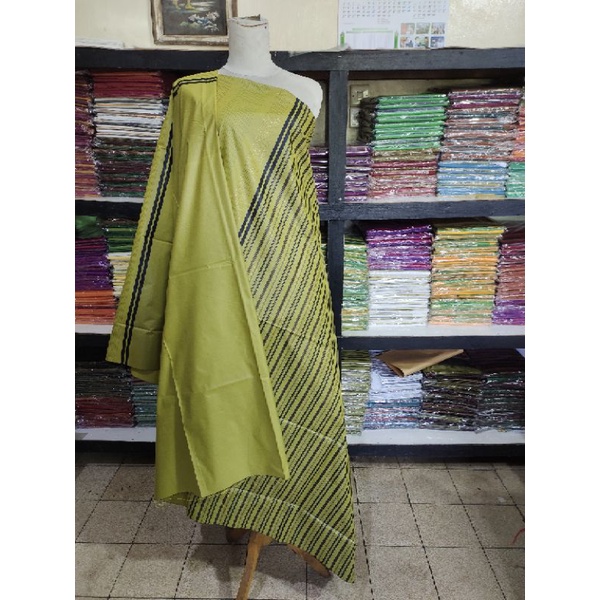 Tenun lurik khas jembatan merah Silungkang