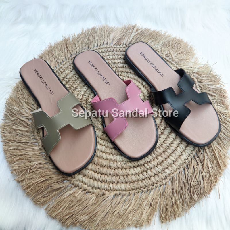 Sandal Wanita Yongki Komaladi  Selop H