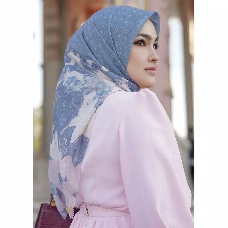 buttonscarves maharani blue