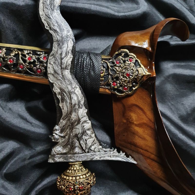 Keris Nogo Siluman III Pamor Lar Gangsir