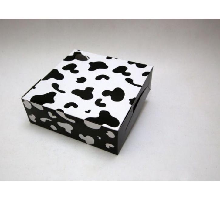 

OIP dus 18cmx18cm motif bentol/dus 18x18cm motif sapi murah FN0