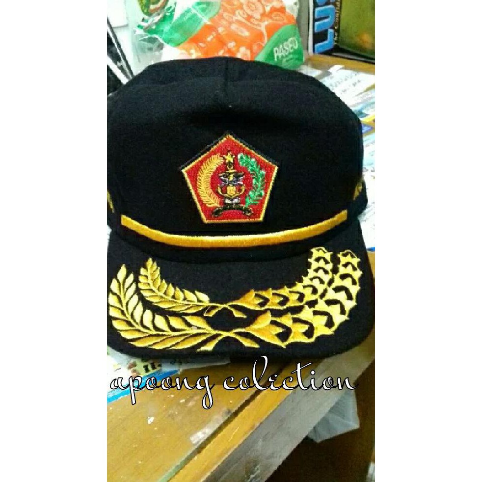 Eklusif Topi Iarmi - Hitam Terbatas