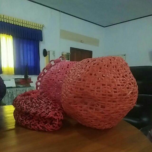 Lampion Gantung Bentuk Bulat Bahan Rotan Sintetis - Tempat Lampu - Wadah Lampu - Kap Lampu Bundar