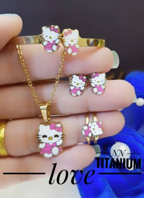 Titanium set perhiasaan 3010k