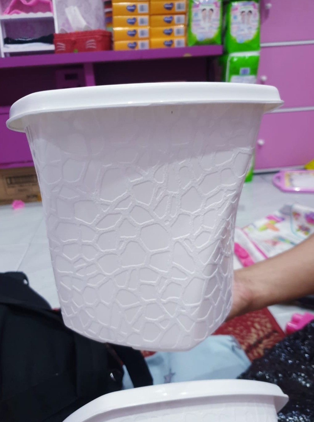 Pot Bunga Tanaman Twistter Putih 20cm