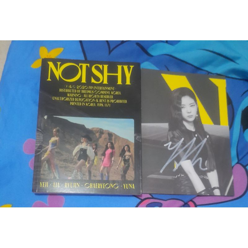 itzy not shy album RYUJIN SIGNED