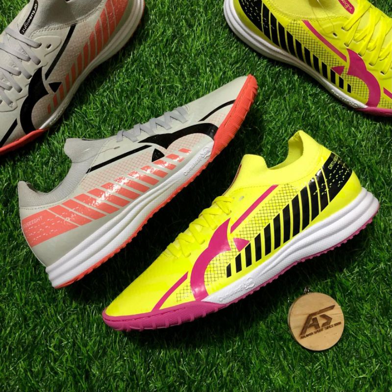 Sepatu futsal Ortuseight Catalyst Liberte IN