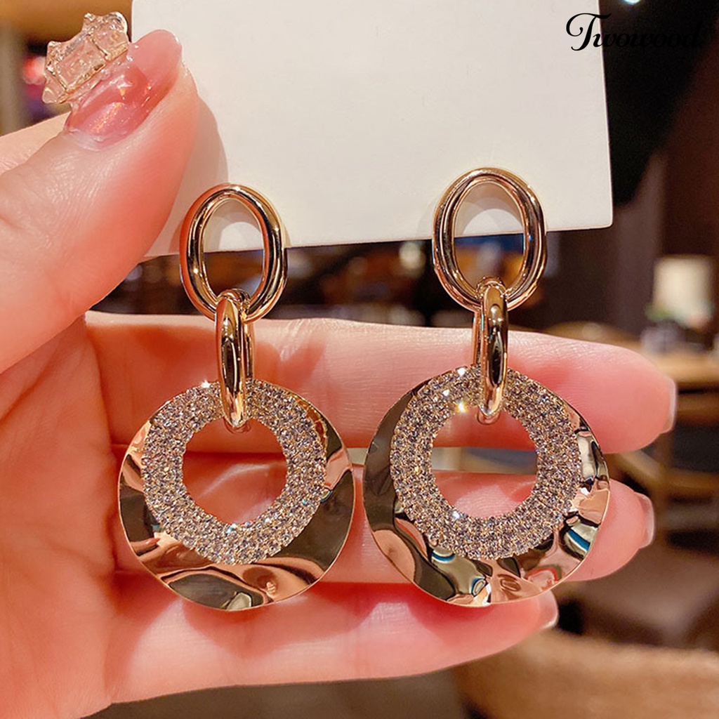 1 Pasang Anting Stud Desain Kupu-Kupu Rumbai Gaya Vintage Untuk Wanita