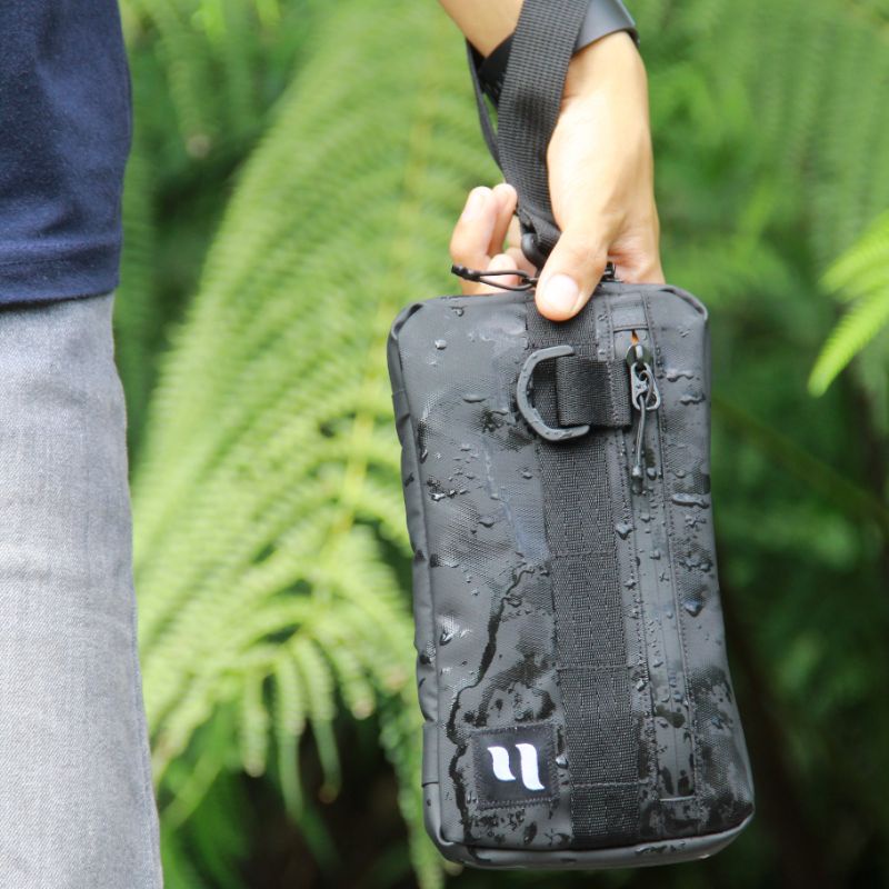 Clutch pria multifungsi pouchbag Fansy Flimsy 4 in 1