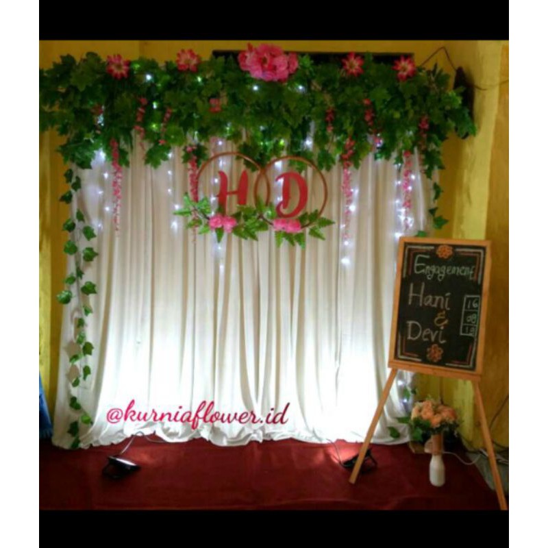 Daun maple / Daun dekorasi lamaran / dekorasi photobooth /dekorasi wedding aqiqah khitanan